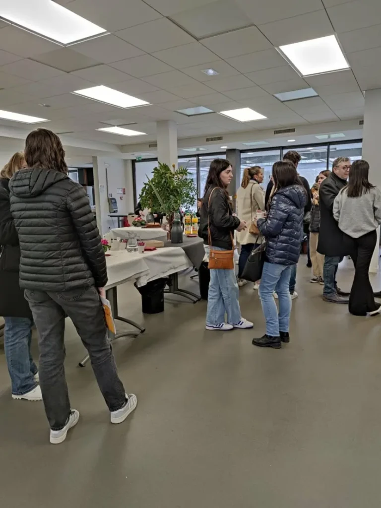 Notre établissement vous conviera à un café de bienvenue